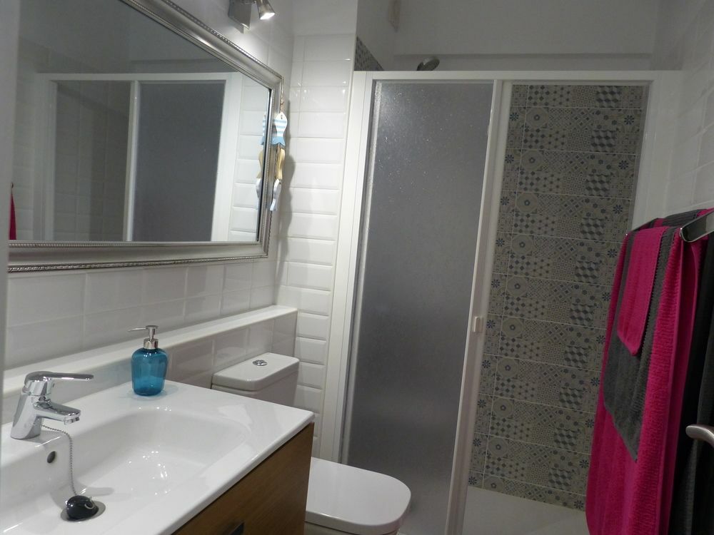 Ocean View Apartment Адехе Екстериор снимка